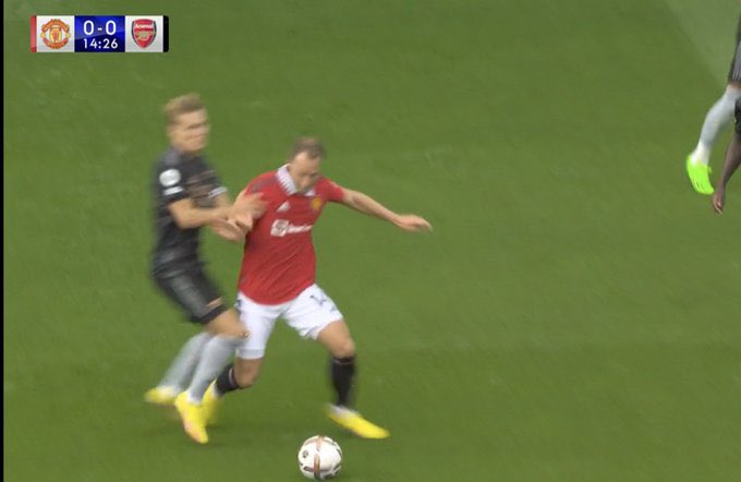 🎙️ Martin Odegaard: 

"I barely touched him, they keep saying this is the Premier League and want it to be physical. I don't understand how he can go back on it."