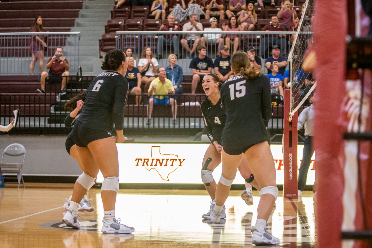 ICYMI: No. 5 <a href="/TUVolleyballTX/">TUVB🐯🏐</a> wrapped up a storybook weekend last night shutting out the reigning <a href="/NCAADIII/">NCAA Division III</a> champs. #TigerPride

Four-straight shutout wins, three over ranked teams, in this year's Trinity National Invitational.

📰: bit.ly/3BbiYfQ