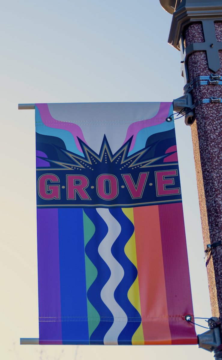 SLUMDPhD's tweet photo. This week’s #STLSunday features @thegrovestl a vibrant community of vendors, artists, and creatives. Our students love events like Grovefest and our go-to restaurants like @gracemeatthree and @TheGramophone. (📸: @thegrovestl, @TheGramophone) https://t.co/NQLVaqY3P0