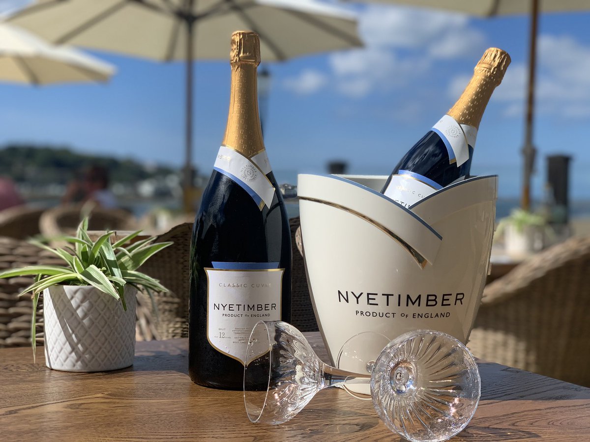 boathouseinstow's tweet photo. Stocking the finest in English Fizz……go on treat yourself!
Nyetimber Classic Cuvee sold in 750ml bottles and Magnums!!
#nyetimber #englishproduce #madeinengland #supportinglocal #fizz #bubbles #bubblesbubblesbubbles #instow #northdevon #beachbar https://t.co/4DjLDyKJWB