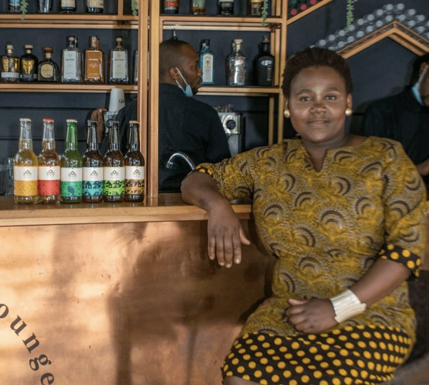 SayEntrepreneur's tweet photo. Black Industrialist!

Meet Apiwe Nxusani-Mawela, the founder and the owner of Tolokazi Beer. Tolokazi Beers brews a range of  7-beers and Ciders. It was founded in 2019.

https://t.co/NV1jCeMVCd https://t.co/tkRnrLgYDH