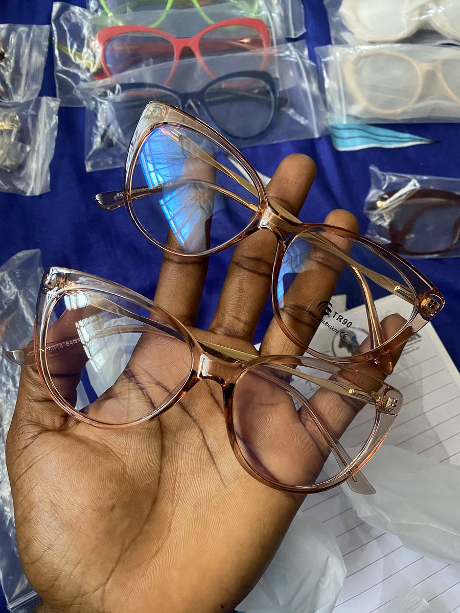 dxtra_stores's tweet photo. Do you like waiting for us to say Sold out?
Get one of our sweet frames available for yourself before they are gone o.
#dxtra #glasses #antiblue #eyeglasses trending https://t.co/49XNZ7NPzB