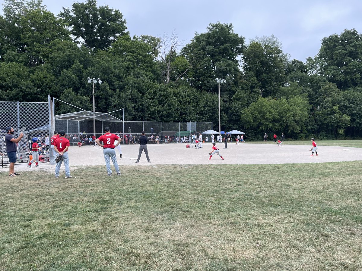 colleenraymond's tweet photo. The @BaseballAnnette 9U Selects are into the semi-finals @OntarioBaseball #OBAShips22 after prevailing in their morning game against Martingrove 18-5. @1RYBL White up next at 2pm! Go A’s!! https://t.co/iAxjI5uzrG