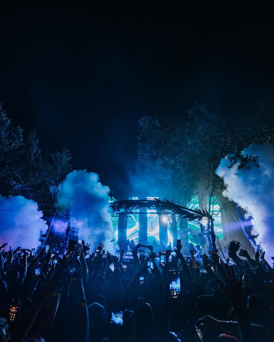BB_BORISBREJCHA's tweet photo. Tulum 🇲🇽 In Concert
Thank you! Gracias ♥️
__
📸 @FelixHohagen 
#inconcert #tulum #joker https://t.co/e3gafwmVyK