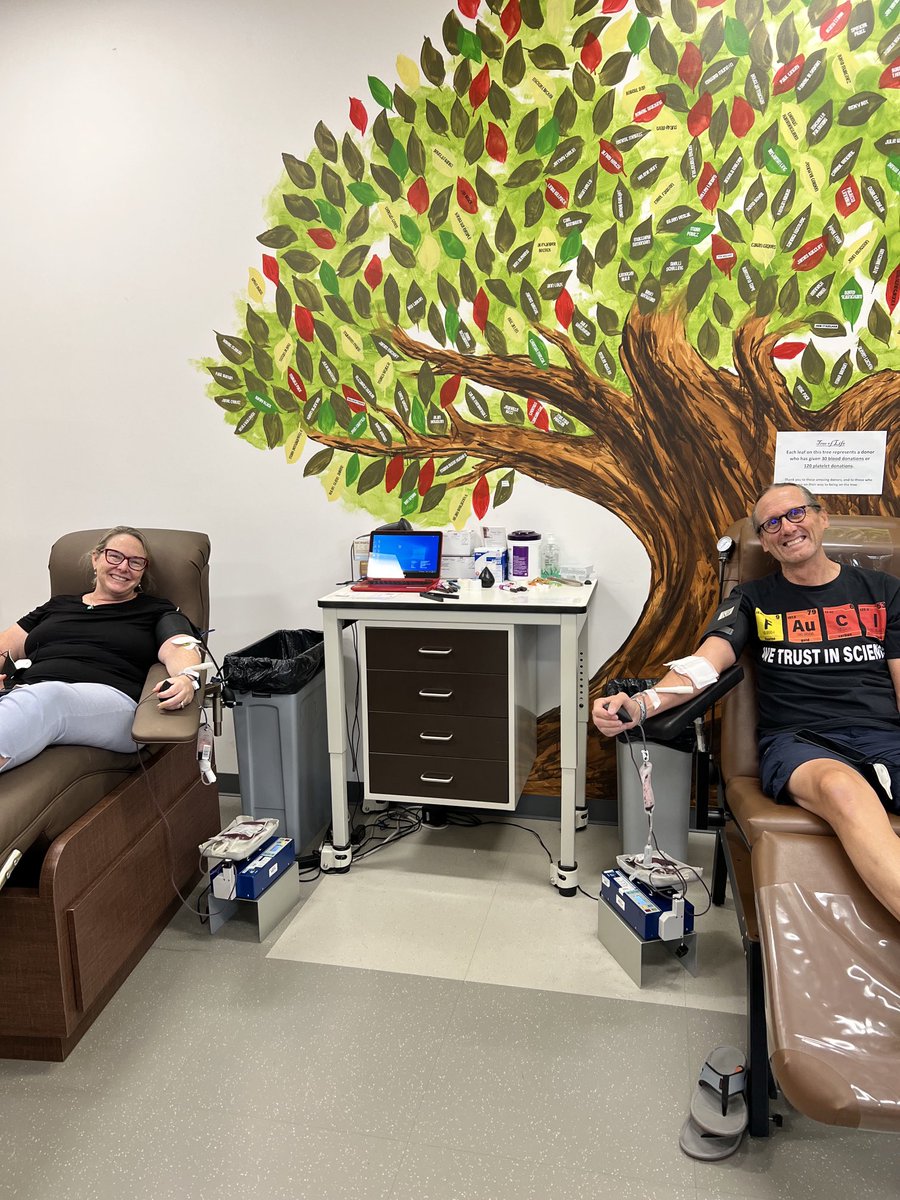 DrWendyHR's tweet photo. Donor date day - every 8 weeks ⁦@ARUPLabs⁩ ⁦@UofUHealth⁩ #blooddonation https://t.co/3si0qrD88a