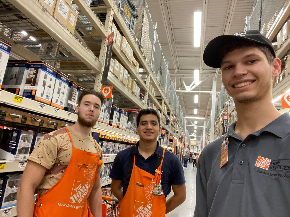 THDFenceCity's tweet photo. ⭐⭐⭐⭐⭐We Love TEAMWORK, MINI PK Training for our Home Depot associates in store #3331⭐⭐ ⭐⭐⭐
For more information please call 1-833-HD-FENCE for your FREE in-home estimate @homedepot3331  #MINIPK #fencing #homedepot #vinyl #pvc #fence https://t.co/k5r8oUb7f4