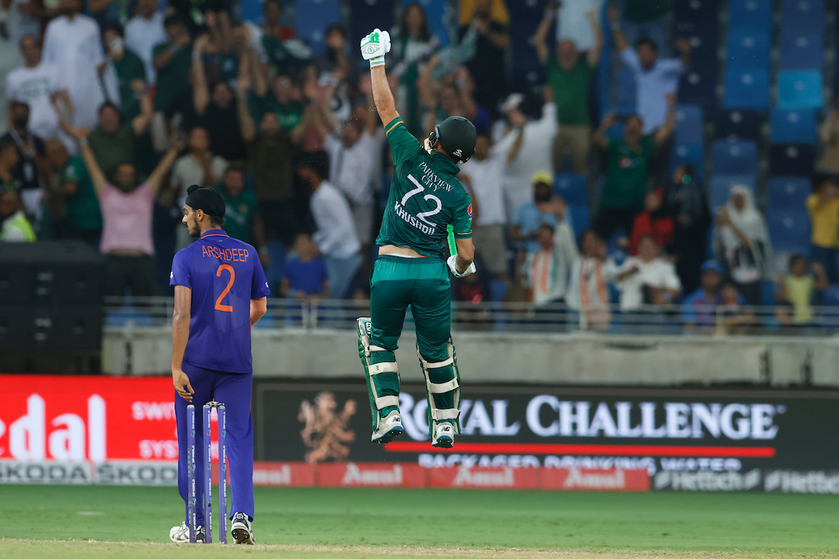 TheRealPCB's tweet photo. These moments 😍

Second-highest successful chase in T20Is in UAE ✅

#AsiaCup2022 | #INDvPAK https://t.co/uRVhxvCzlK