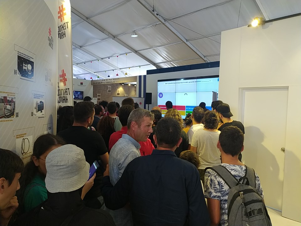 siber_vatan's tweet image. #TEKNOFESTKARADENİZ&apos;deki @KalkinmaAjansGM @siber_vatan standımızda eğlenceli bilgi yarışmaları, CTF&apos;ler ve canlı sunumlarla binlerce gencimize Siber Güvenlik farkındalığı kazandırdık.

#Gençİstihdamı

@TCSanayi @SavunmaSanayii @dijital @siberkume #sibervatan