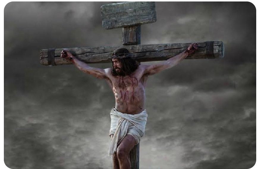 bwogisamson's tweet photo. Arsenal: We have jesus

Martinez to varane: Hold the nail for me https://t.co/Cv25VwzkzG