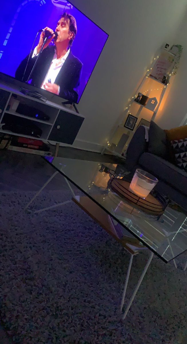 Elizabeth tweet media