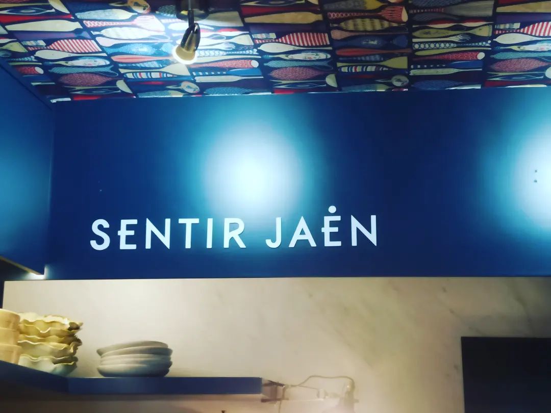 Albertatos's tweet photo. Muchas veces no valoramos lo nuestro, ni a los nuestros. Experiencia brutal de sensaciones y recuerdos en @Baga_Jaen  
"A Jaén se entra llorando y se sale llorando"
#sentirjaén #estrellamichelin https://t.co/x5hDnyhApr