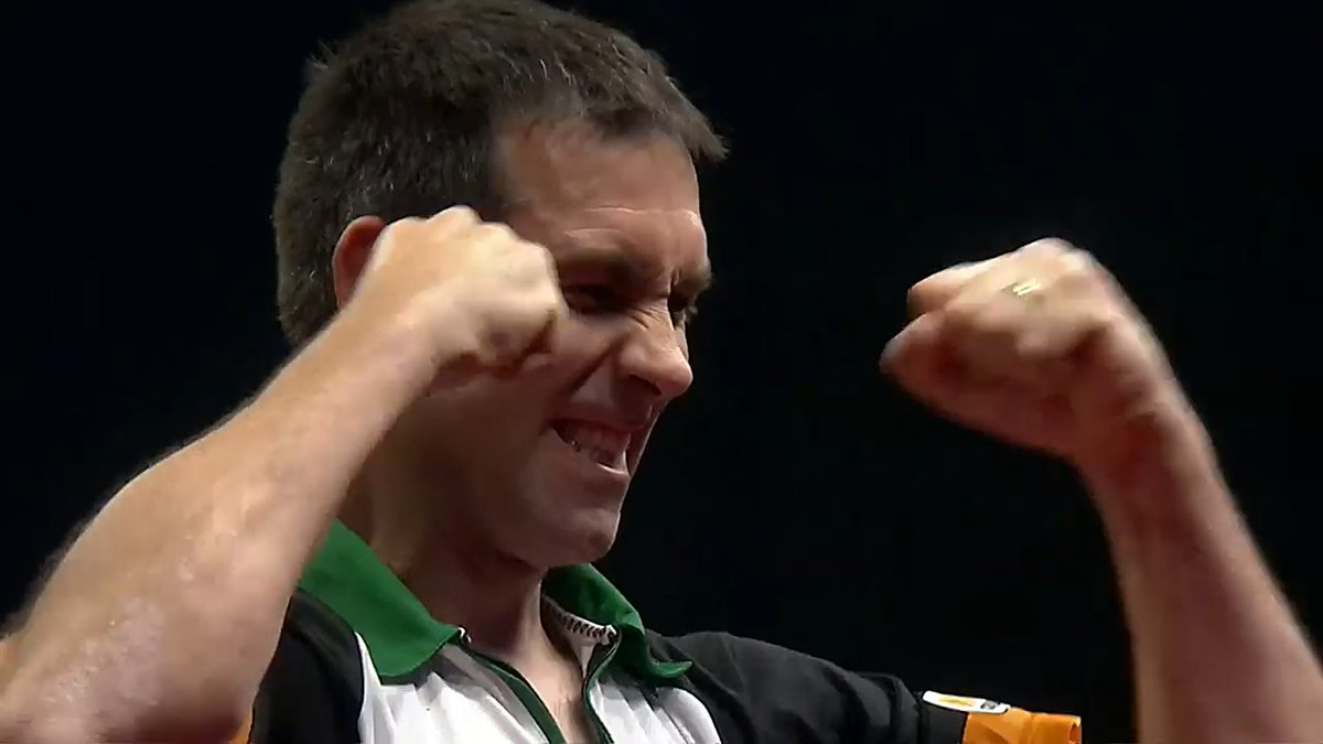 𝗪𝗜𝗟𝗟𝗜𝗘 𝗥𝗘𝗔𝗖𝗛𝗘𝗦 𝗔 𝗦𝗘𝗠𝗜 🇮🇪

William O'Connor moves into his second European Tour Semi-Final after a 6-4 victory over Jose de Sousa!

#HDT22