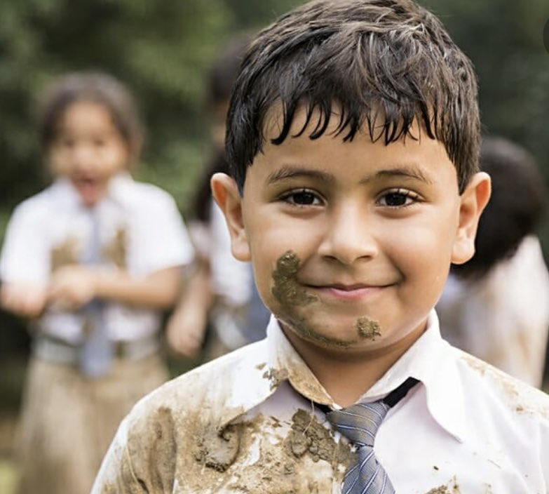 HWS_PSA's tweet photo. Good luck to all students starting back again tomorrow, especially all the shiny-faced little nuggets starting in year 7. If they come home looking like this, they’ll have had a great day. https://t.co/iSIm8hQF9M