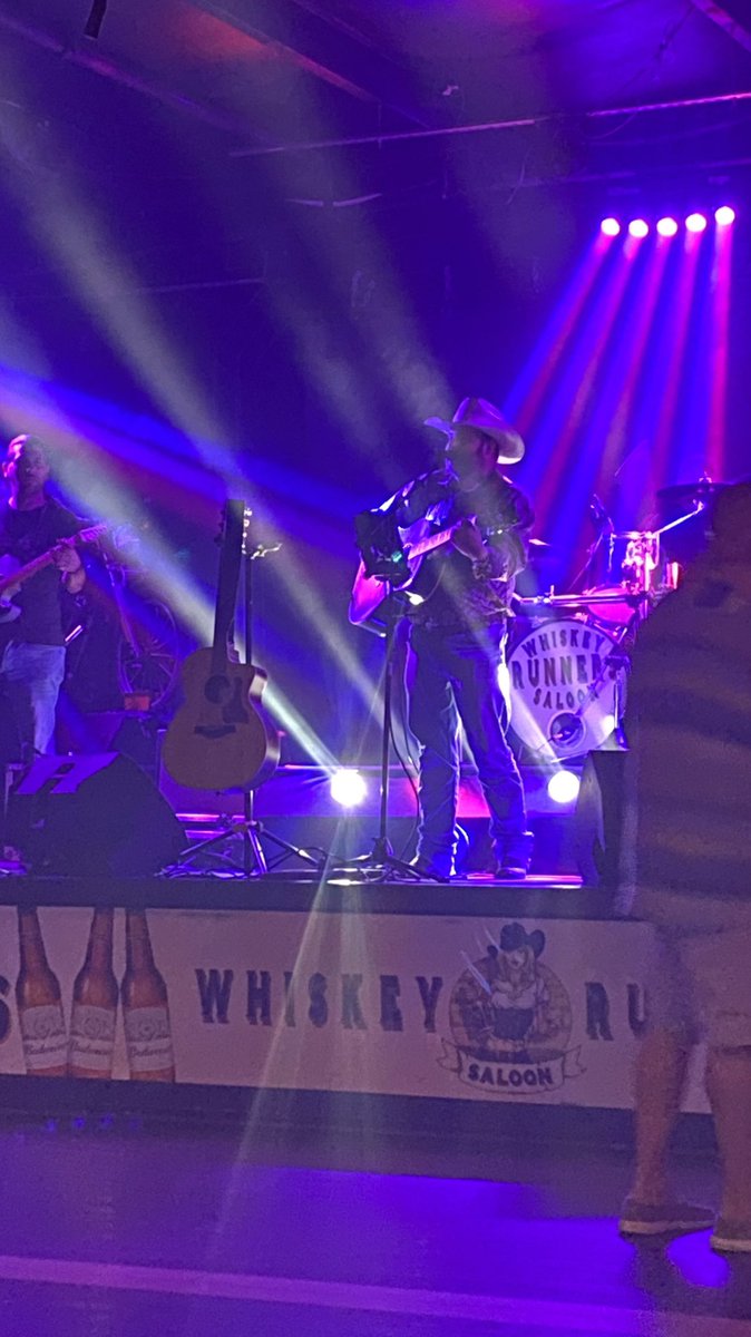 CMoreauMusic's tweet photo. Whiskey Runners Saloon showed up and showed out again last night for a great show! 

@texascma @PickleJarLive 

#chrismoreau #chrismoreaumusic #texascountrymusicassociation #realcountrymusic #picklejar #gibsonguitars #americanhatco #positivetimes https://t.co/QRyGfmhZQ9