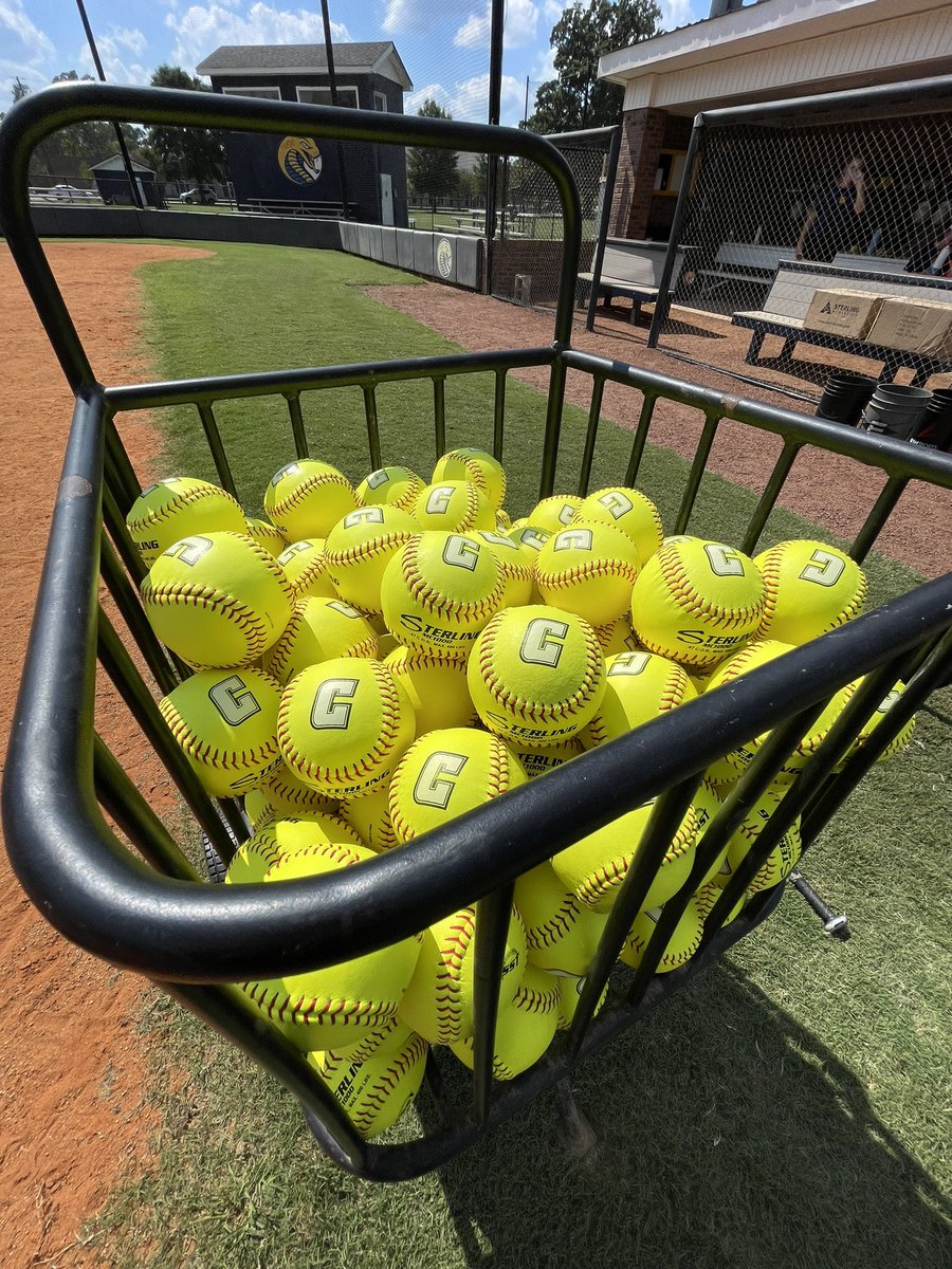 Coach Bennett tweet media