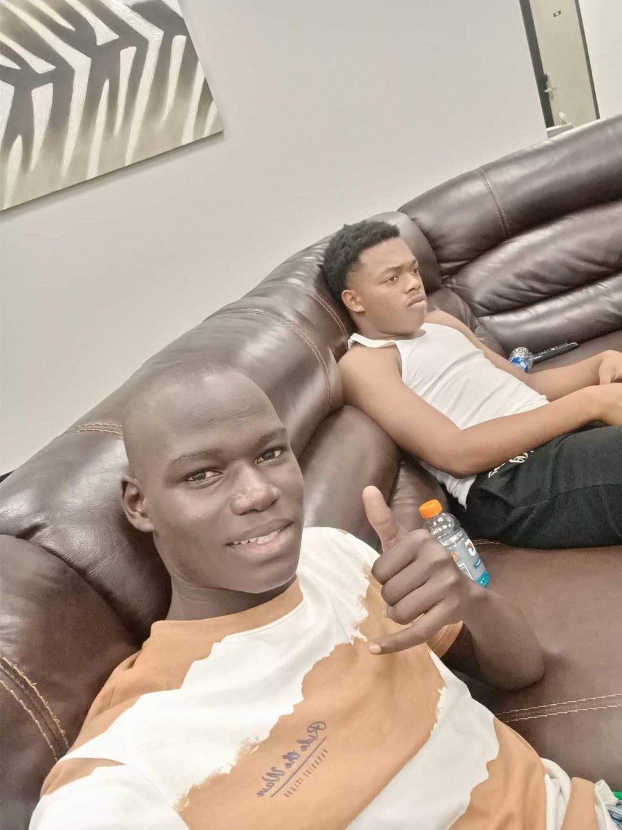 FutureStarsFoo5's tweet photo. James Isaac Kenyi arrived safely at Florida, USA 🇺🇸. 
Keep the focus lad and wish you all the best in your future. Our profound gratitude to @RainbowSports1 &amp; @RainbowFCKenya_ for making everything possible! 
#FSFA #rainbowfc #rainbowsports #SSOT https://t.co/IZzQ3wAWRl