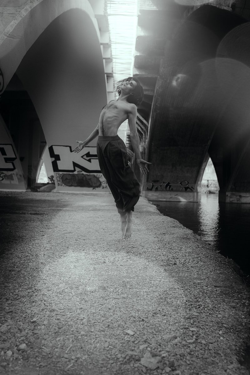 AnnaShuv_'s tweet photo. GN!

This art  is still available for purchase at @SeedPhoto 

“Inspiration by Nijinsky”

Vatzlav Nijinsky is a great dancer and choreographer. His contribution to the world ballet is invaluable... This work is a tribute to his talent

https://t.co/e9cnAwXVr0 https://t.co/PK3MEbGxkS
