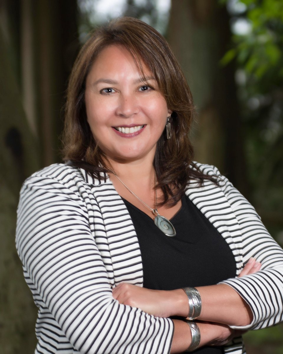 Women lead! Matriarchs vote! Inspiring+informative interview with Iris Friday, co-founder of Native Action Network medium.com/blue-heart/mat… #NativeWomen