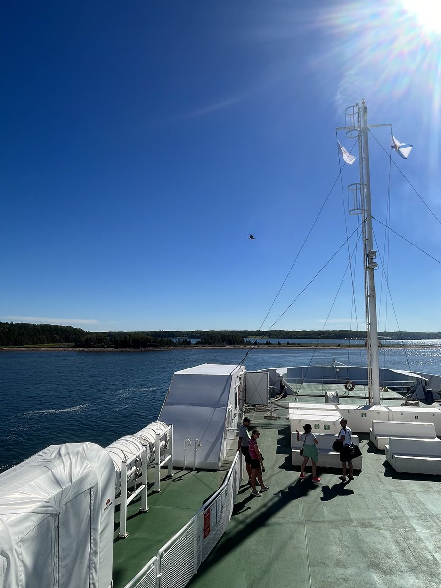 Mark_A_Brennan's tweet photo. Anchors up, moving towards channel. #peiferry https://t.co/6uGTrx3qHk