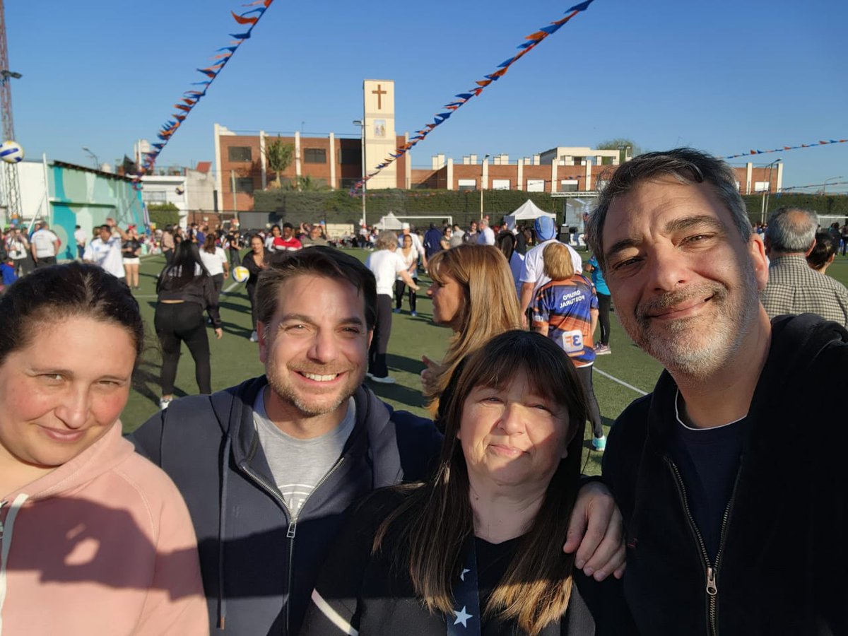 3framos's tweet photo. ¡Felicidades CEDEM4!
Ayer estuve en el Festejo del primer aniversario del #CEDEM4 en Ciudadela. Junto a @dievalen @danielasruoga y Marcela Chaves, disfrutamos una tarde de actividades al aire libre y festejos.
#TresDeFebrero #Municipalidad3F #3F #CEDEM #Ciudadela https://t.co/D9LHWAzZD1