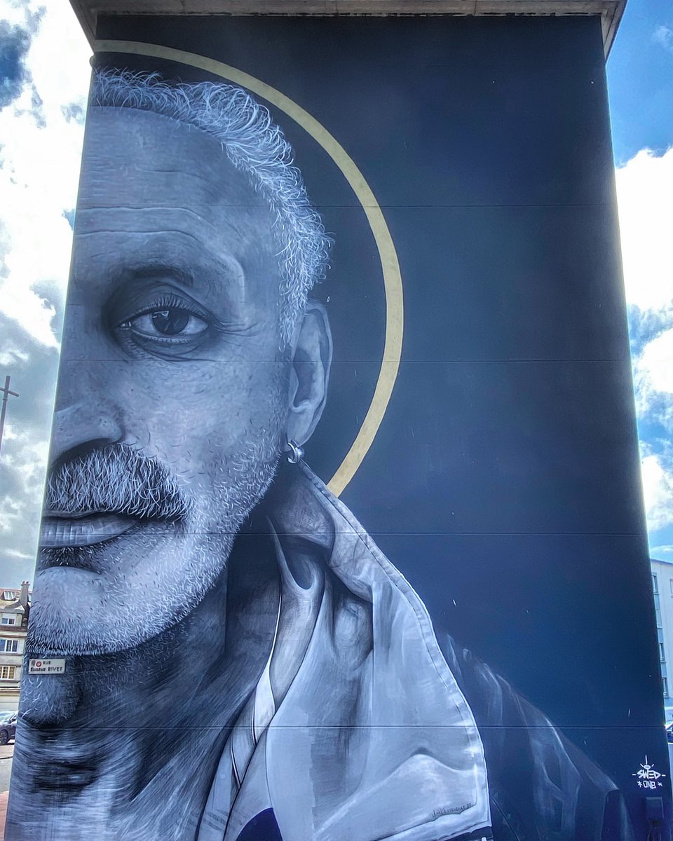 HunterStreetart's tweet photo. [#streetartcalais / 📸 AOÛT 2022] Artwork « Michel, 52 ans dit l’beurre » by @SwedOner, découvert à #calais dans le cadre de la 1ere édition (2020) du JAM étend'ART !
#swedoner #jamgraffiticalais #streetart #graffiti https://t.co/47N2FPTcSA