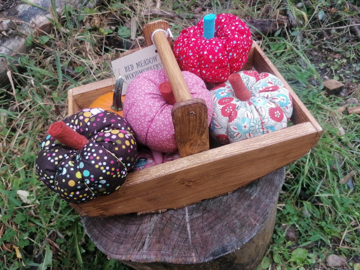 A little trug is the perfect display for these mini fabric pumpkins. I'll have these with me <a href="/harvest_fest/">Harvest Festival</a> this coming weekend in Waterford. #harvestfestival22 #waterfordharvest #Autumn