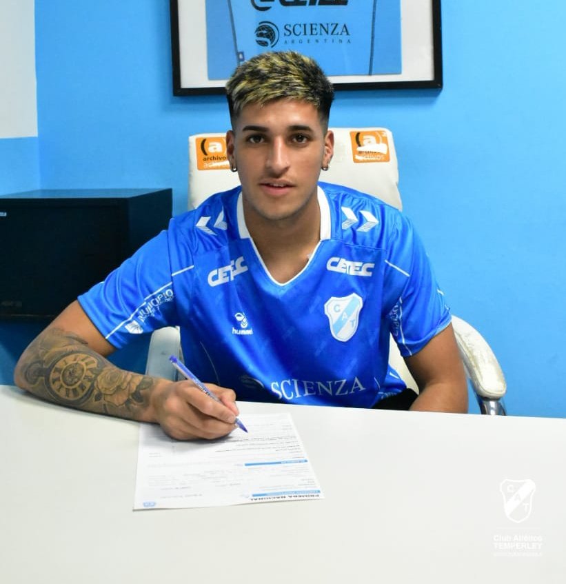pasion_gasolera's tweet photo. #FrancoAyunta, fue convocado a la nueva Selección Nacional Sub-20 del Ascenso, dirigida por Claudio Gugnali, se sumará a entrenar el próximo martes en el predio de la AFA en Ezeiza.
Felicitaciones Crack!! https://t.co/gAKoHTwXgj