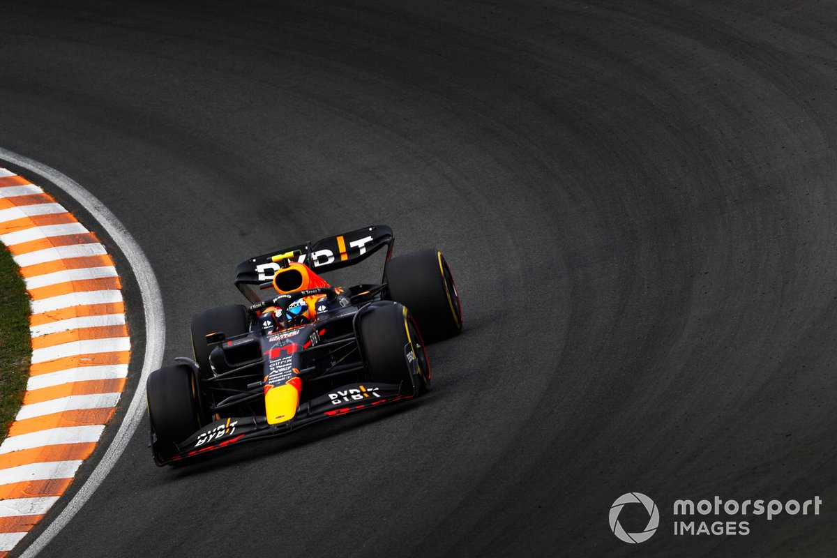 ❗ İddia: Porsche-Red Bull arasındaki görüşmeler olumsuz sonuçlandı.

Alman F1-Insider•com'un haberine göre Porsche ve Red Bull anlaşamadı ve Helmut Marko, "Porsche, Red Bull'un hissedarı olmayacak." dedi.