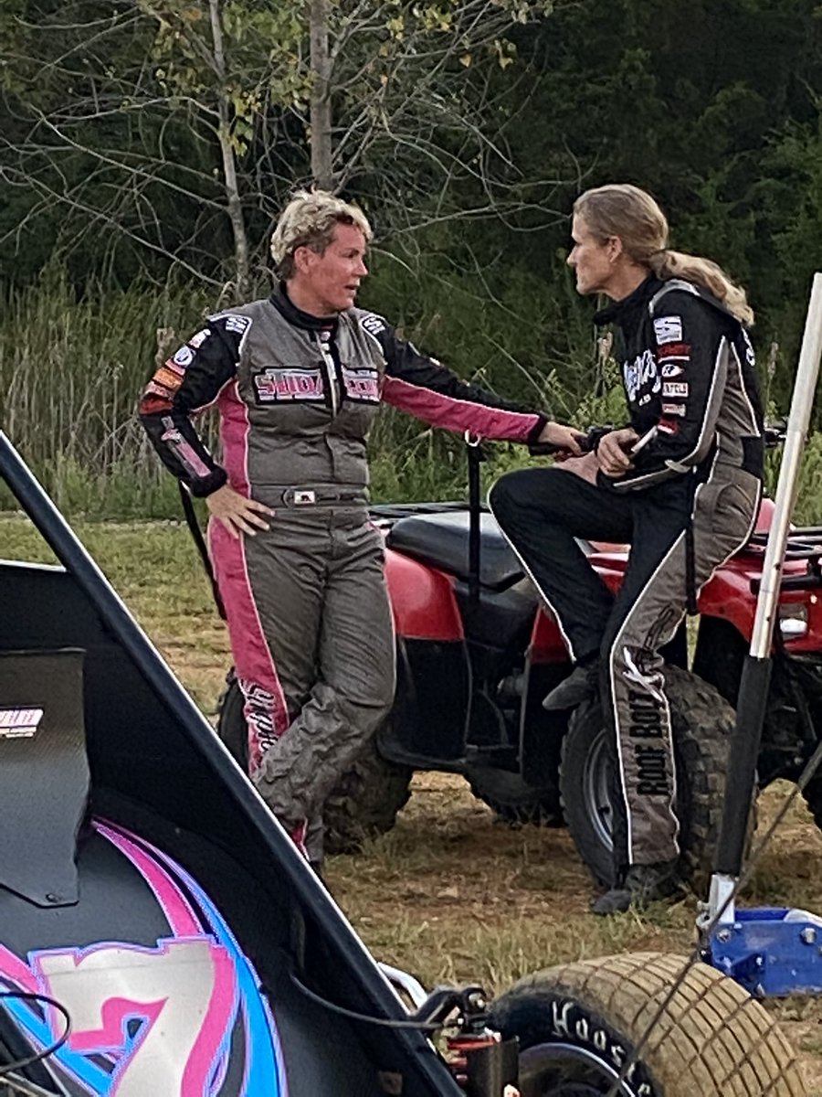 MichelleDeckerRacing tweet media