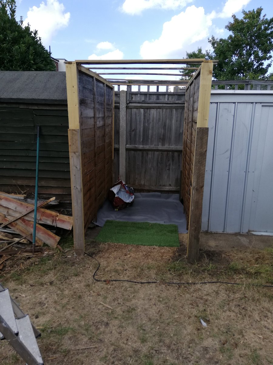 OneGP5's tweet photo. My peace is a little DIY. So was challenged to turn this pile of old fence panels into a den for the grandson. Not finished, but he's already moved in! #DIY  #peace #lifeworkbalance https://t.co/0wDyEh2K9T