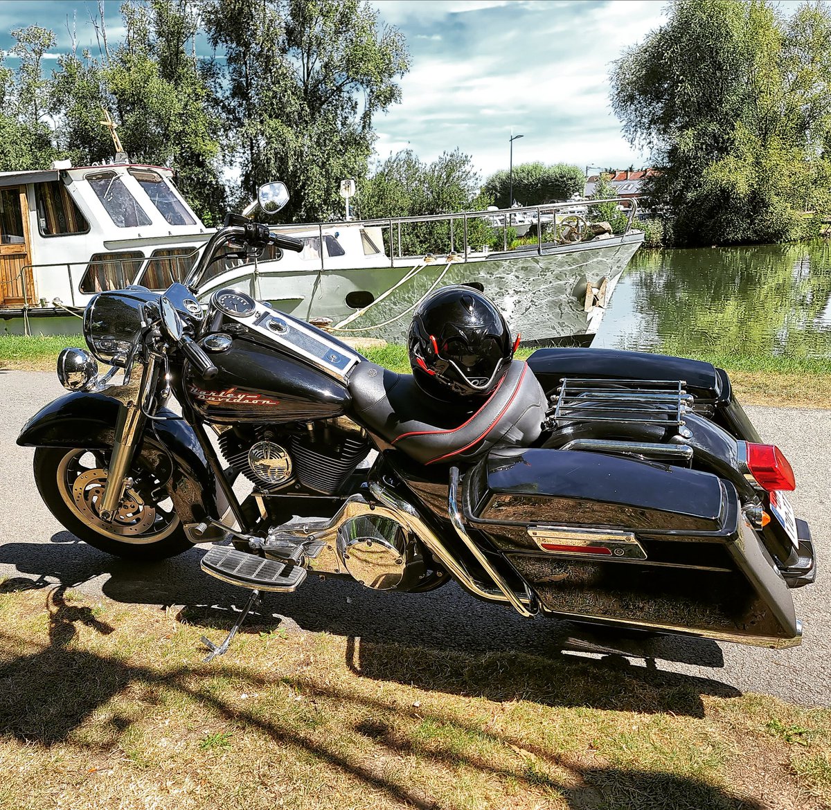 peji's tweet photo. Sunday plaisure
#harleydavidson #roadking https://t.co/cIq13oOgJr