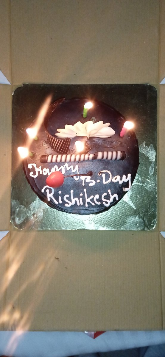 What could be more special to have you on ur birthday by my side. 🎂🎁 many more to come,hope we could continue our bond for forever even after this life..jayada ho gaya😁🤗
