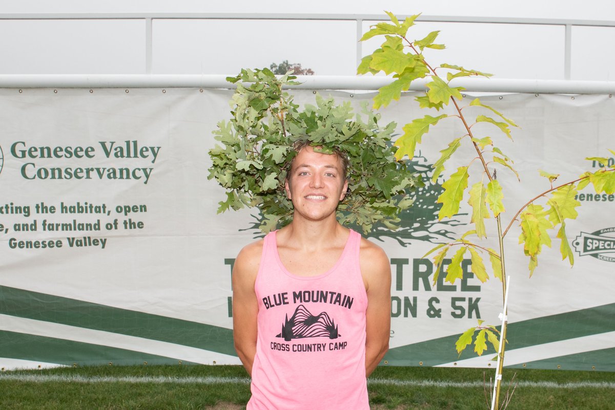 OakTreeRace's tweet photo. PAUL SUFLITA DEFENDS OAK TREE TITLE
https://t.co/2HC1N73RvT

#GeneseeValley #RunOakTree #GeneseoNY #Geneseo https://t.co/Cl5VcggpId