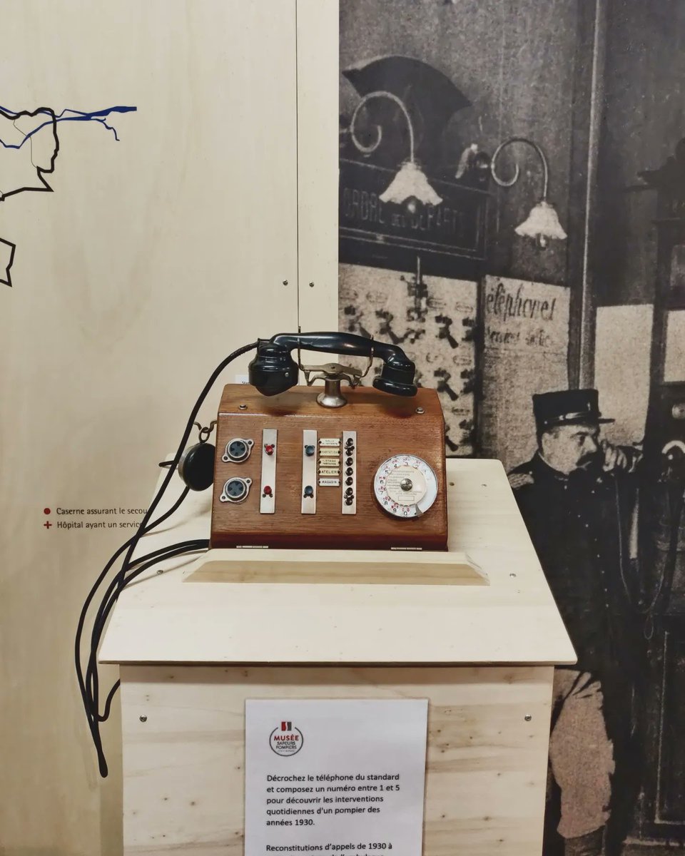 Le <a href="/MuseePompiers/">Musée des pompiers - Lyon</a> a installé les téléphones boîtes à histoires de #unehistoireauboutdufil qu'ils m'avaient commandé ♥️ vous pourrez y écouter des enregistrements du standard des pompiers en 1930