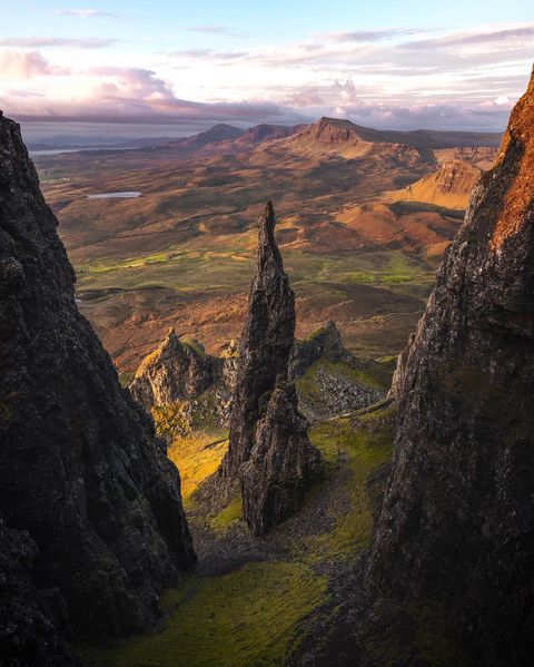VisitScotland's tweet photo. You just can't beat views like this! ⛰️✨

📍 The Quiraing, Isle of #Skye 📷 IG/chadtorkelsen #ScotlandisCalling https://t.co/7io4jgrg91