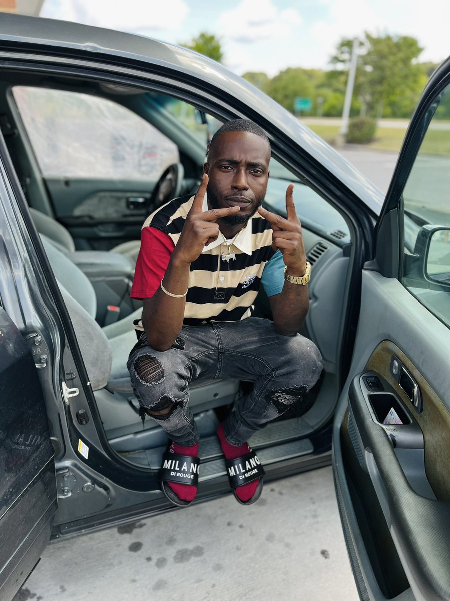 25_7bigskee's tweet photo. Just a YoungGoat🐐💚 https://t.co/8UmqBvAplI