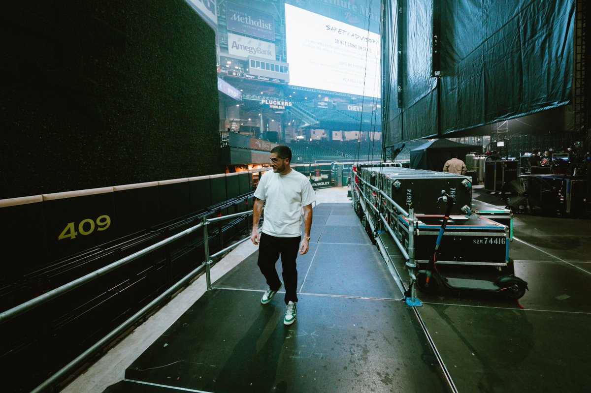 BoomboxCartel's tweet photo. whatta night…
Mil gracias @sanbenito ❤️‍🔥 https://t.co/HAtniUq36f