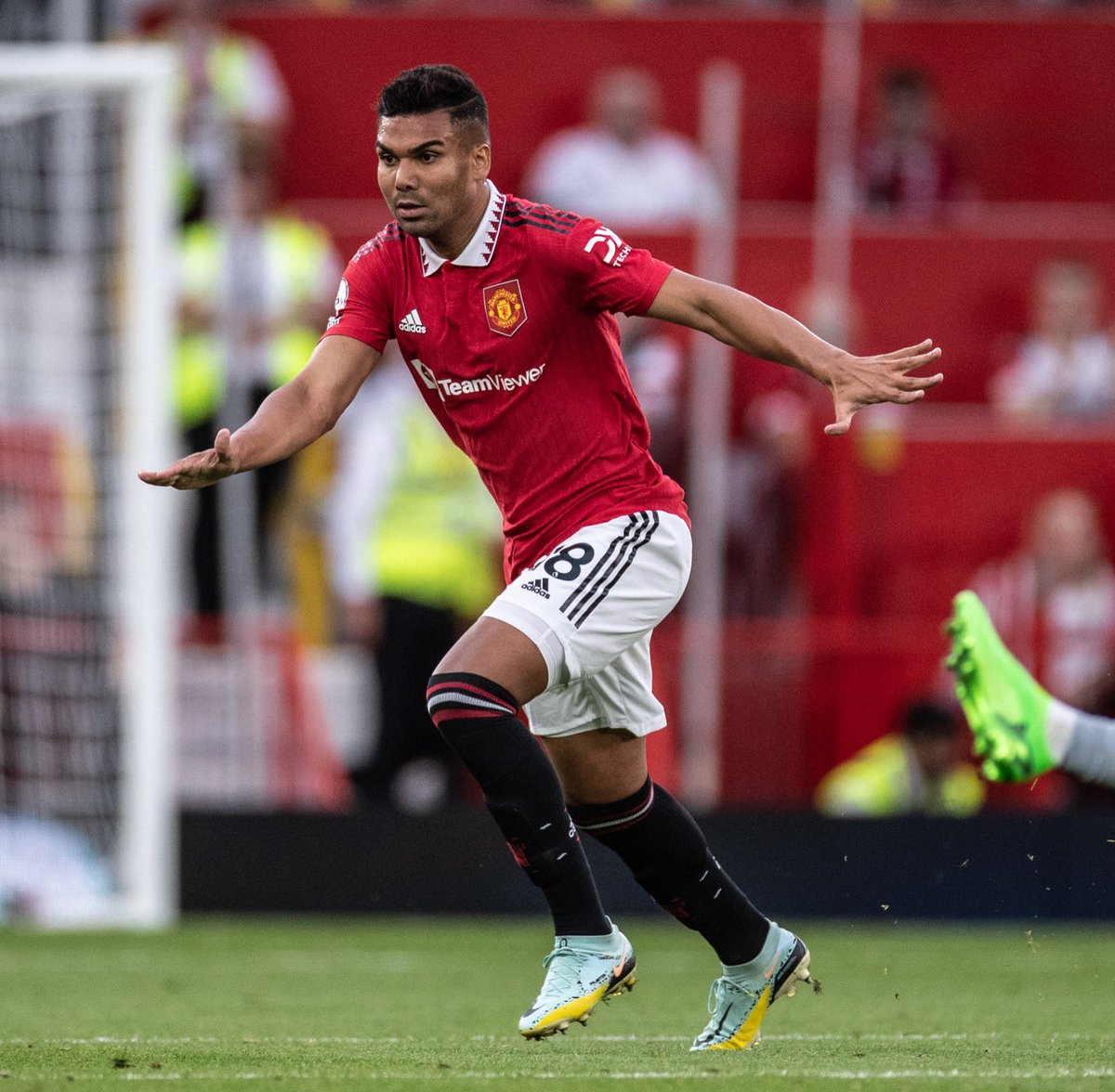 Casemiro's tweet photo. Very important victory. My first match at Old Trafford! 👊🏽

#MUFC 🔴 https://t.co/blvQxDMyJJ