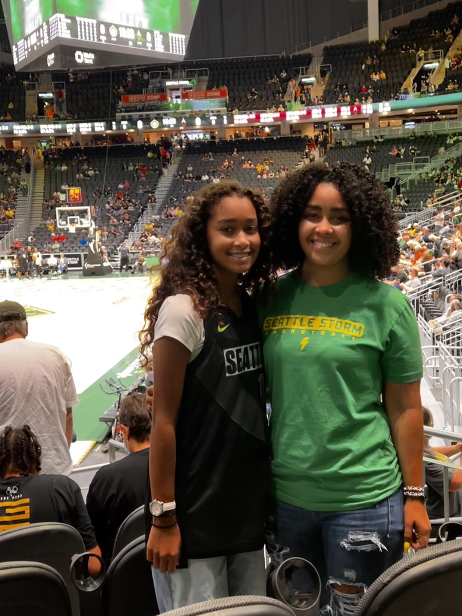 SamReneC's tweet photo. Let’s go @seattlestorm https://t.co/CTB62f4zYp