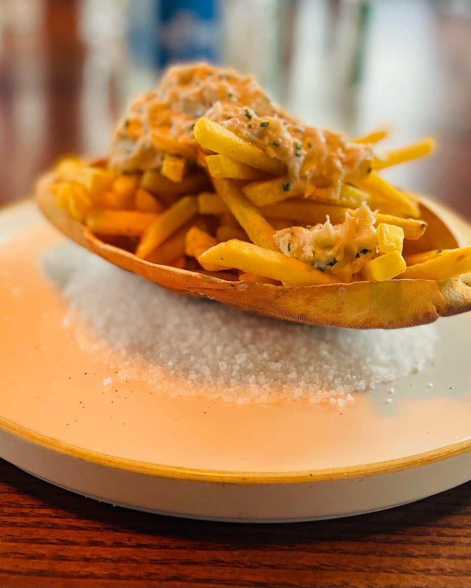 ewanventers's tweet photo. Big shout out to the team @darling_silver today for a brilliant lunch….delicious food, friendly service, thank you! #thesilverdarling #aberdeen #fish #fishrestaurant #scotland 🏴󠁧󠁢󠁳󠁣󠁴󠁿 https://t.co/xzjGdGix6O