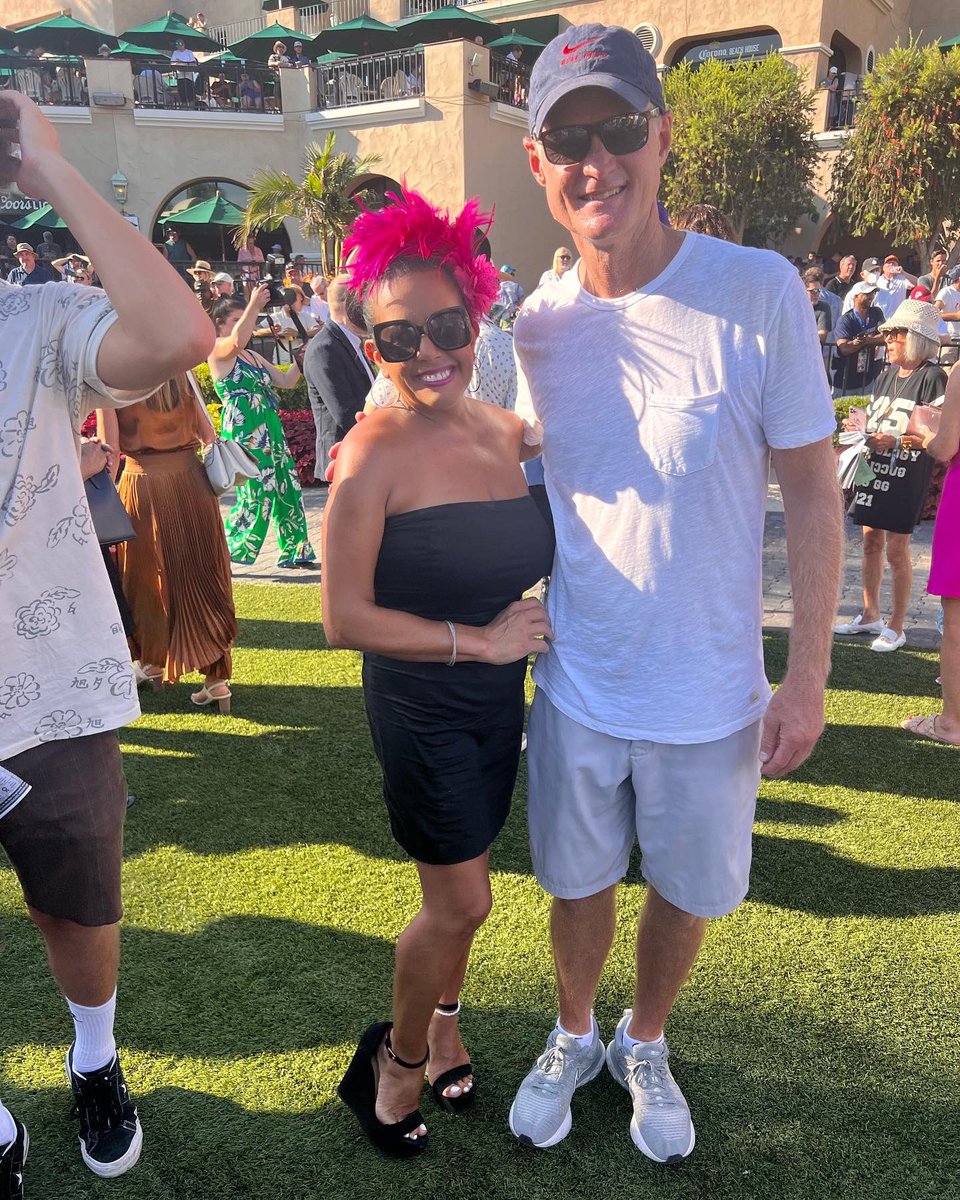 9ergirl's tweet photo. Went to see the #stanleycup in the paddock but someone was late (cough cough). Bonus, ran into @SteveKerr and the @warriors championship trophy. 🏀 😃
Btw is was heavy. #thankssteve @DelMarRacing
#delmarracetrack #race9 #pacificclassicday @TVG #paddockpics #delmarscene #dmtc https://t.co/gkiL5zTrX4