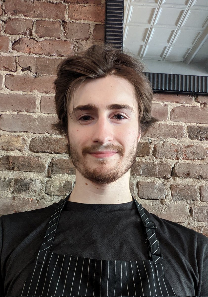 Local Crêperie boy 🇫🇷😀