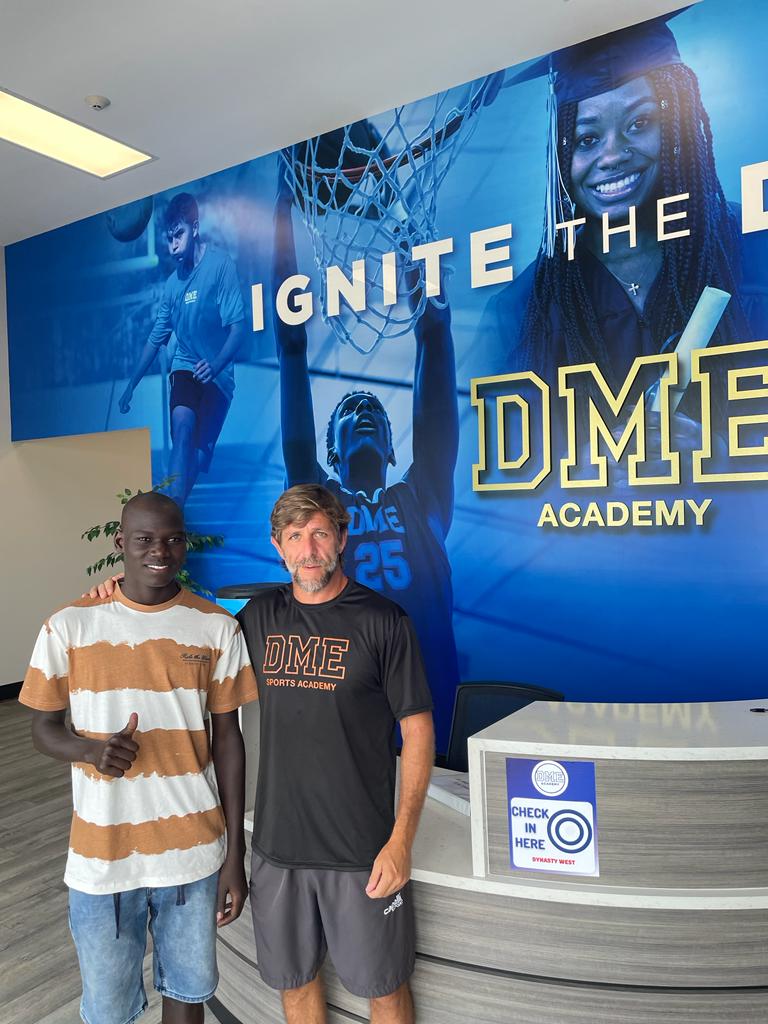 FutureStarsFoo5's tweet photo. James Isaac Kenyi posed with Todd Eason of @DMESportsAcad after arrival today. Keep up the energy and focused! 
#FSFA #DMEAcademy #Rainbowfc #Rainbowsports #SSOT https://t.co/BzZFl144Xx