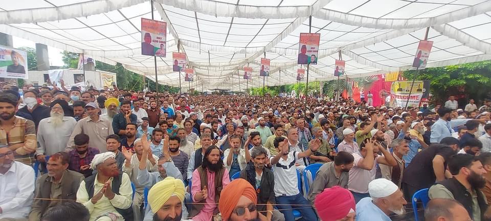 QaiserJin's tweet photo. Massive crowd in Today's Convention at Jammu is Clear message to those who are saying @ghulamnazad is not Voice Of Nation. https://t.co/uejq77t87L