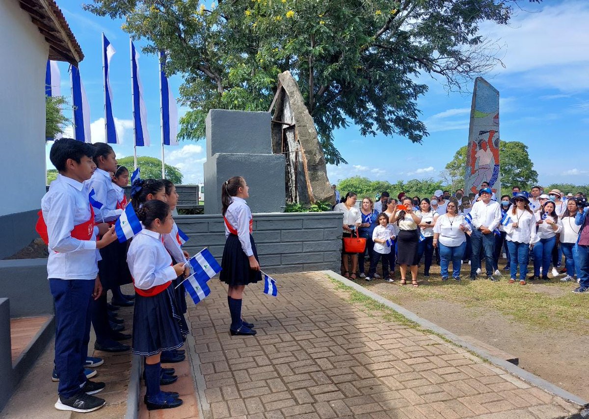 MINED conmemoró el 166 aniversario de la Batalla de San Jacinto
#PatriaBenditayLibre #noticias #nicaragua 
Vía👉 <a href="/noelia_arauz/">𝙼𝚊𝚛í𝚊 𝙽𝚘𝚎𝚕𝚒𝚊 𝙰𝚛á𝚞𝚣🇳🇮</a> 
canal4.com.ni/mined-conmemor…