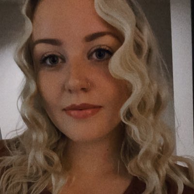 KaylaReid10's tweet photo. #NewProfilePic https://t.co/8AEz0Xrssn