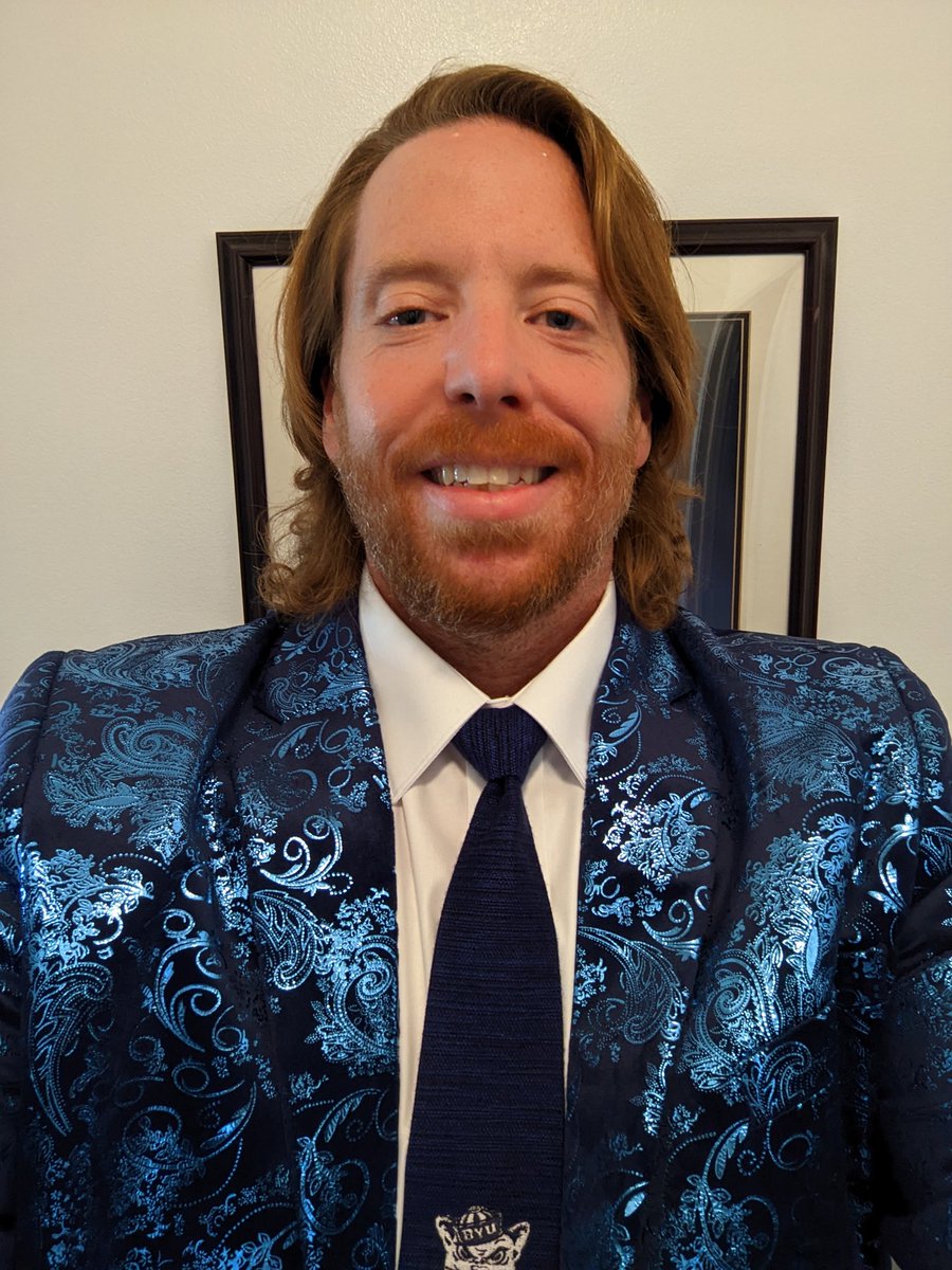 chadcluff's tweet photo. It's a wonderful day. Enjoy this beautiful weather and the many blessings we have.
#victoryjacket https://t.co/FGLcCpeooI