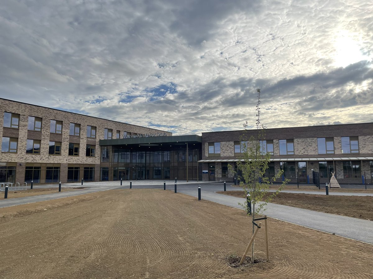 Cleworth77's tweet photo. Completion achieved on our Manor Drive Schools project in Peterborough, ready for education to commence. Amazing what team work can achieve  @WatesGroup @LoveConstruct_ https://t.co/KRGhtA0tDQ