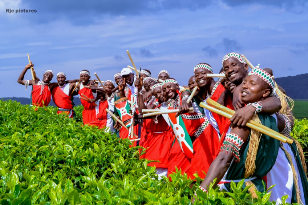 EuphremNd's tweet photo. Je souhaite plein succès à nos Vaillant Tambourinaire 🥁 du Club BIRINZI VYA NTARE qui participe dans le Festival des Pays de l'EAC à Bujumbura #JamaFest https://t.co/ytJTdSdFeS
