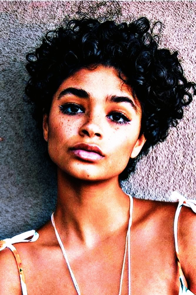 ‘The first hybrid of Cybertron..’

Nalâ the warrior...

Transformers OC